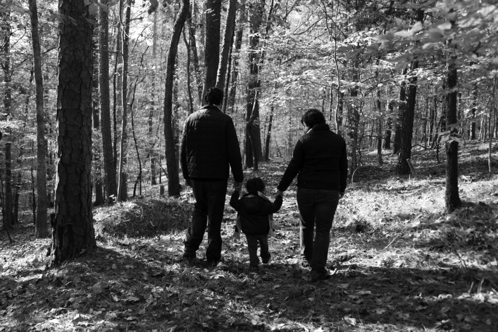 Black and white family portraits in Chapel Hill, NC | Barbara Bell Photography